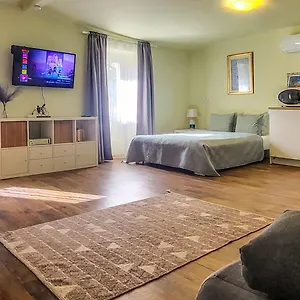 Mi Casa Vendeghaz - Апартаменты